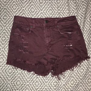 American Eagle maroon shorts